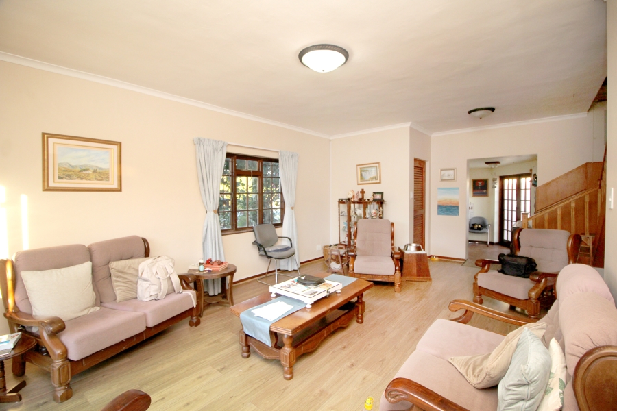 3 Bedroom Property for Sale in Heiderand Western Cape